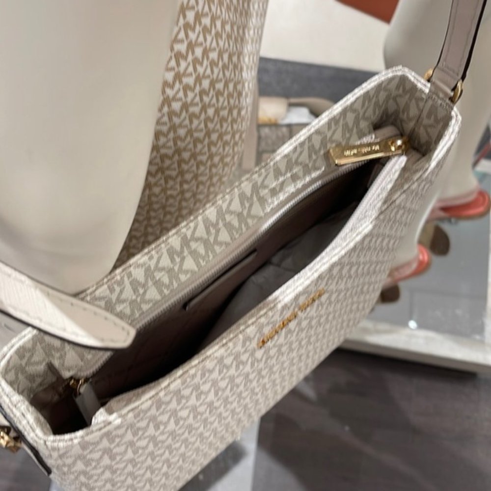 Michael Kors Jet Set Travel Large Messenger Crossbody Bag Light Cream Mu… - Picture 13 of 16